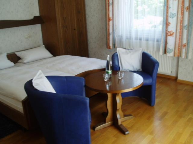 Schwarzwaldhotel / Wolfach Oda fotoğraf